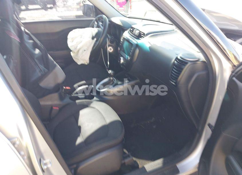 Photo 5 of 2018 Kia Soul + (VIN KNDJP3A52J7538171)