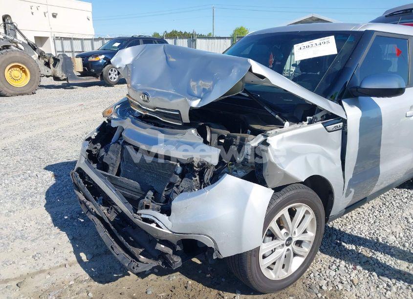 Photo 6 of 2018 Kia Soul + (VIN KNDJP3A52J7538171)