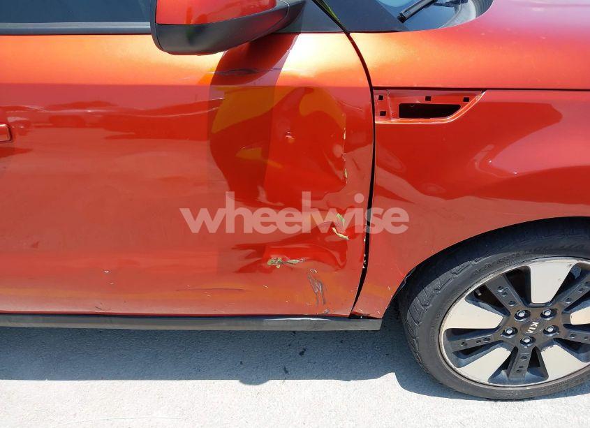 Photo 6 of 2018 Kia Soul + (VIN KNDJP3A52J7579500)