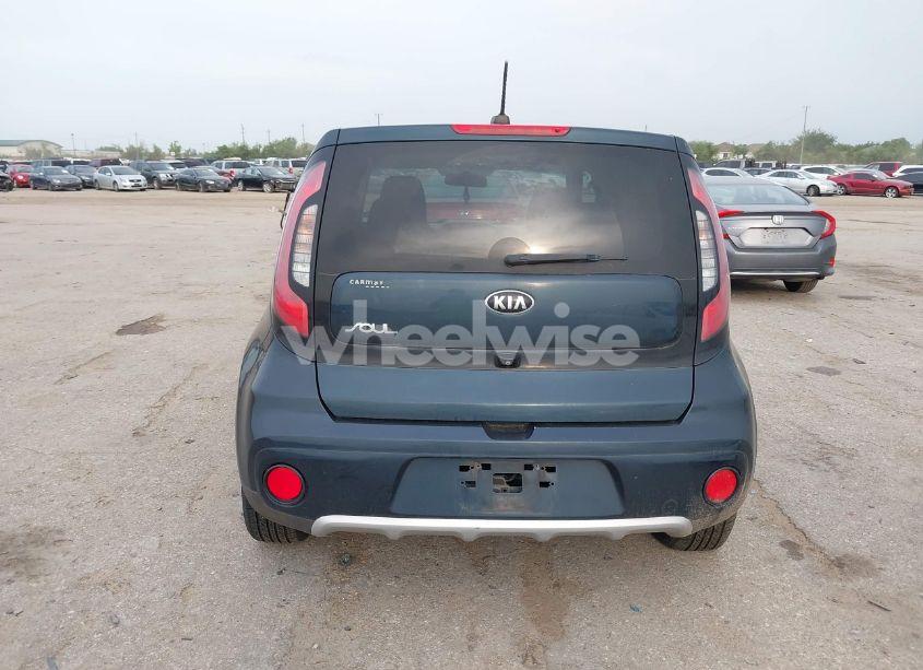 Photo 16 of 2018 Kia Soul + (VIN KNDJP3A52J7600216)