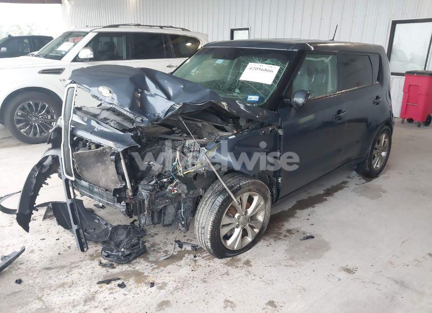 Photo 2 of 2015 Kia Soul + (VIN KNDJP3A53F7170591)