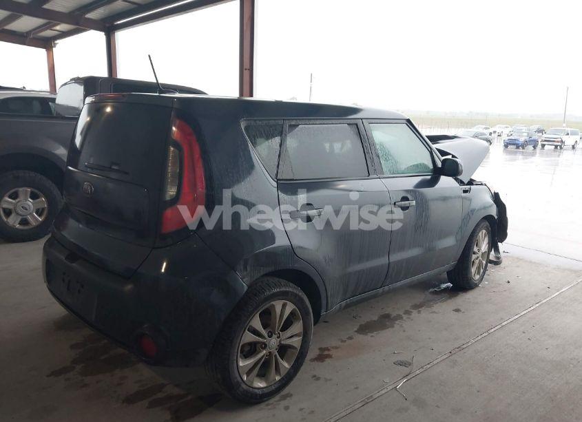 Photo 4 of 2015 Kia Soul + (VIN KNDJP3A53F7170591)