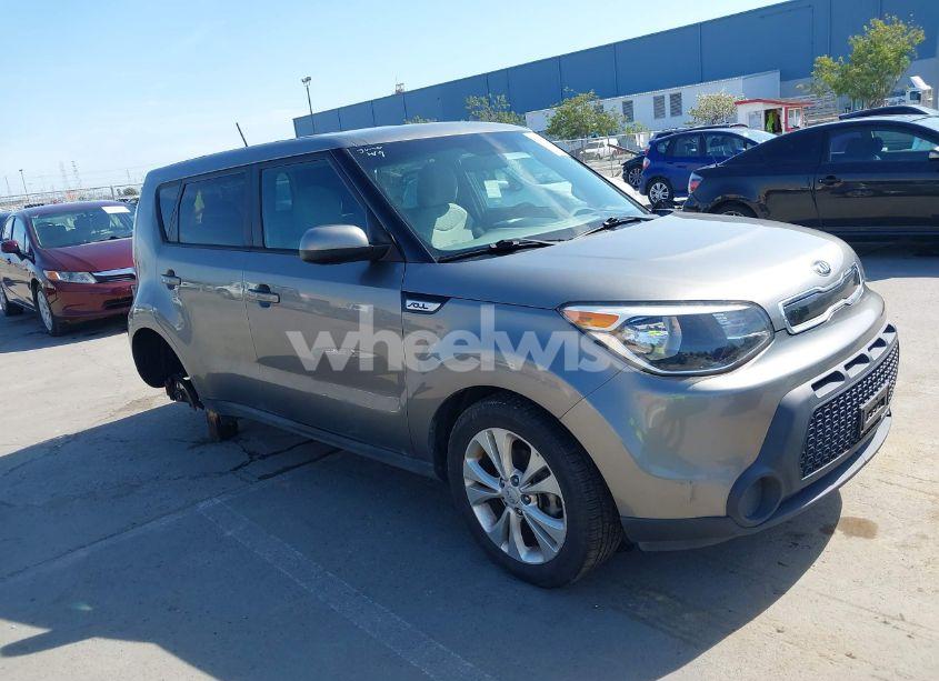 2015 Kia Soul + (VIN KNDJP3A53F7182630) main photo