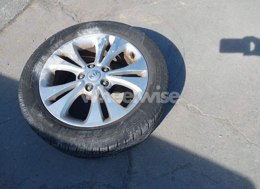 Photo 11 of 2015 Kia Soul + (VIN KNDJP3A53F7182630)