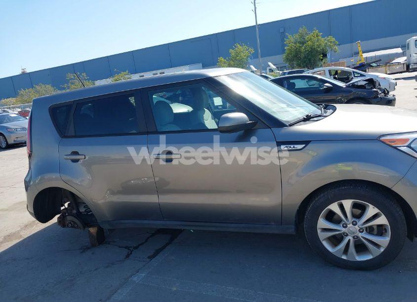 Photo 13 of 2015 Kia Soul + (VIN KNDJP3A53F7182630)