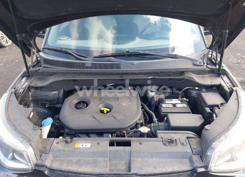 Photo 10 of 2015 Kia Soul + (VIN KNDJP3A53F7214850)