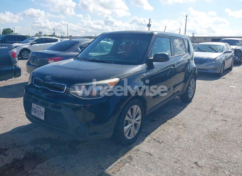 Photo 2 of 2015 Kia Soul + (VIN KNDJP3A53F7225296)