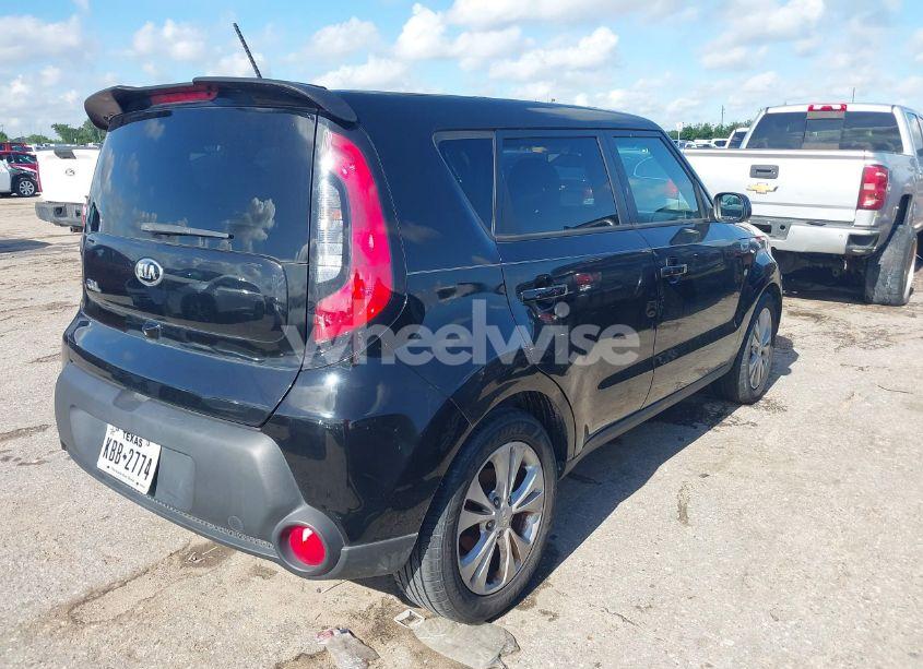 Photo 4 of 2015 Kia Soul + (VIN KNDJP3A53F7225296)
