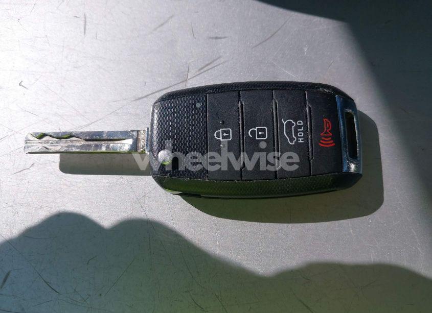 Photo 11 of 2016 Kia Soul + (VIN KNDJP3A53G7320040)