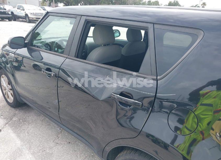 Photo 11 of 2016 Kia Soul + (VIN KNDJP3A53G7406903)