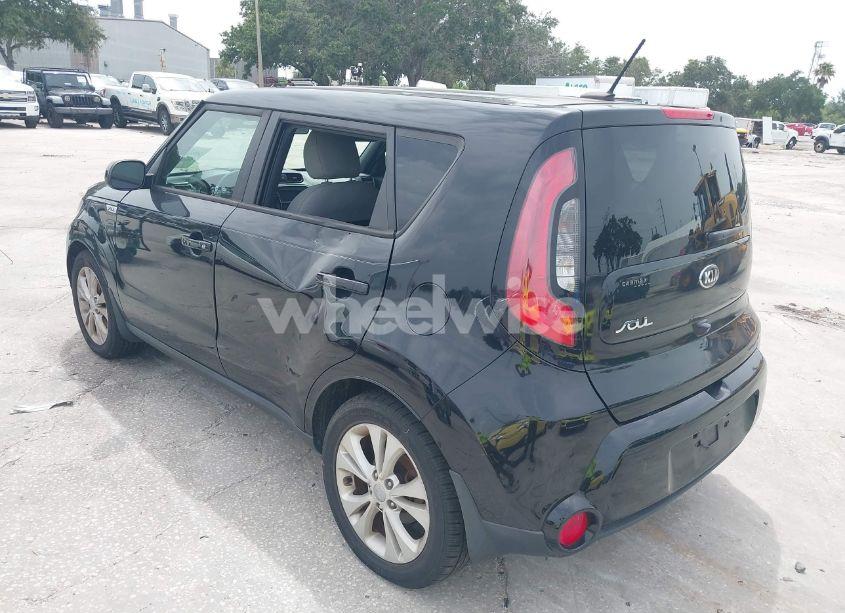 Photo 3 of 2016 Kia Soul + (VIN KNDJP3A53G7406903)