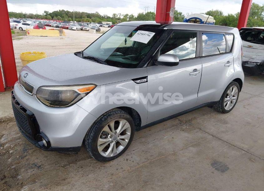 Photo 2 of 2016 Kia Soul + (VIN KNDJP3A53G7827603)