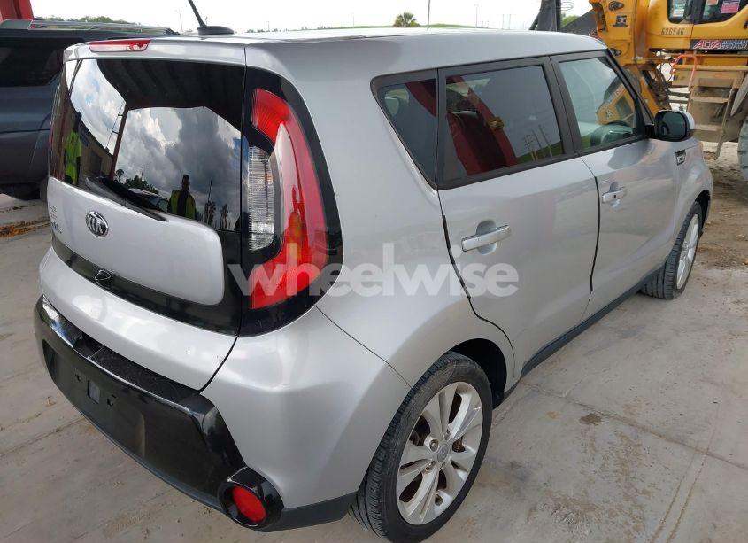 Photo 4 of 2016 Kia Soul + (VIN KNDJP3A53G7827603)