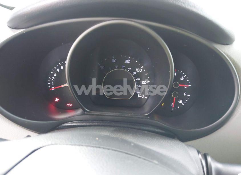 Photo 7 of 2016 Kia Soul + (VIN KNDJP3A53G7827603)