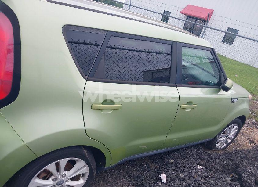 Photo 13 of 2016 Kia Soul + (VIN KNDJP3A53G7837581)