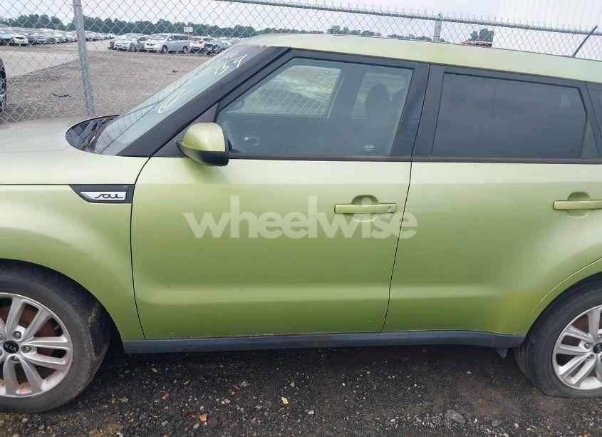 Photo 14 of 2016 Kia Soul + (VIN KNDJP3A53G7837581)