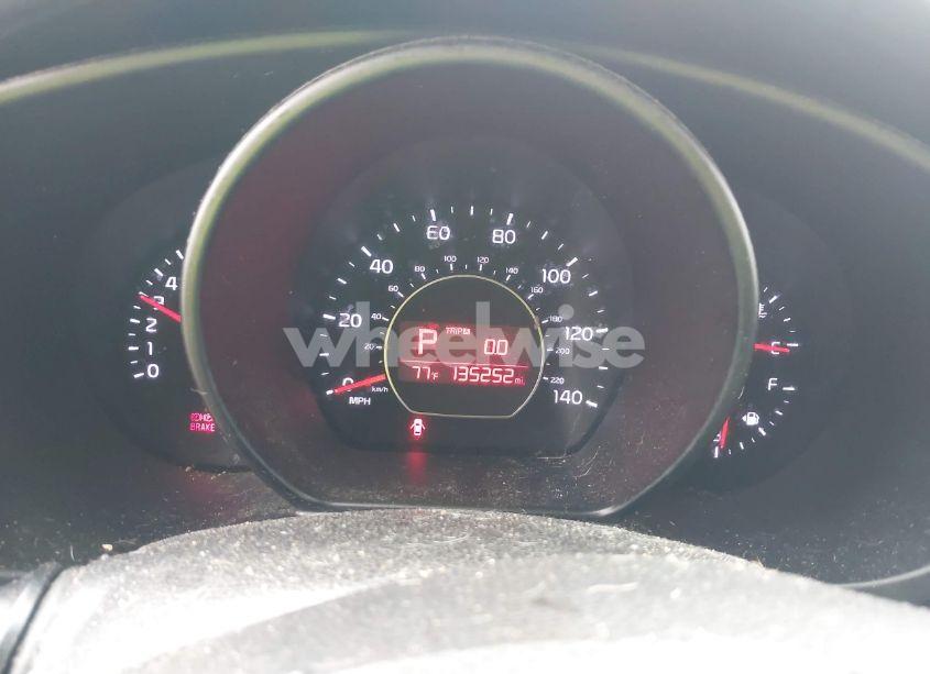 Photo 7 of 2016 Kia Soul + (VIN KNDJP3A53G7837581)