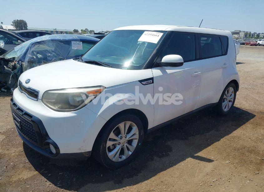 Photo 2 of 2016 Kia Soul + (VIN KNDJP3A53G7842389)