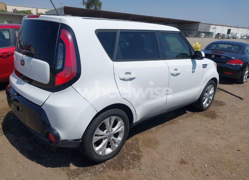 Photo 4 of 2016 Kia Soul + (VIN KNDJP3A53G7842389)