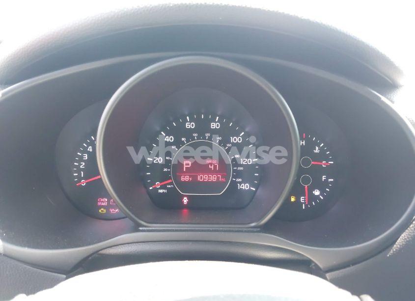 Photo 7 of 2016 Kia Soul + (VIN KNDJP3A53G7842389)