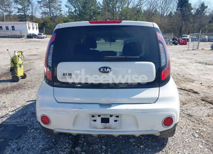 Photo 16 of 2018 Kia Soul + (VIN KNDJP3A53J7560986)