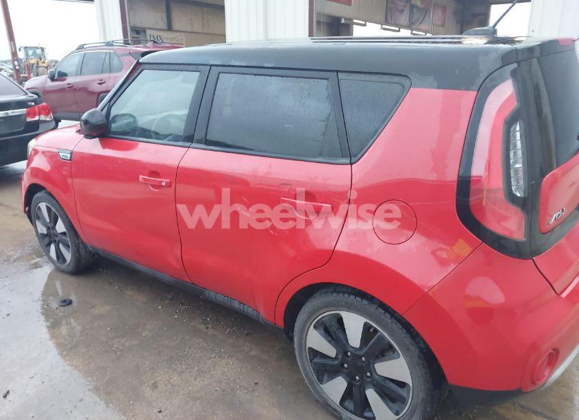 Photo 14 of 2018 Kia Soul + (VIN KNDJP3A53J7562155)