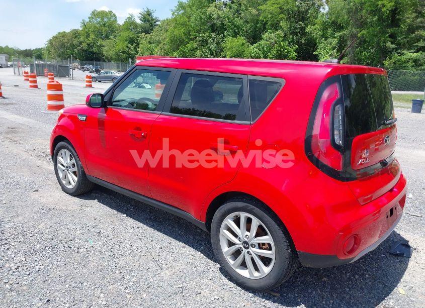 Photo 3 of 2019 Kia Soul + (VIN KNDJP3A53K7632139)
