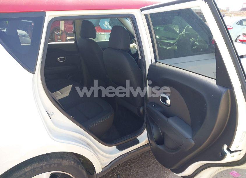 Photo 8 of 2019 Kia Soul + (VIN KNDJP3A53K7648843)