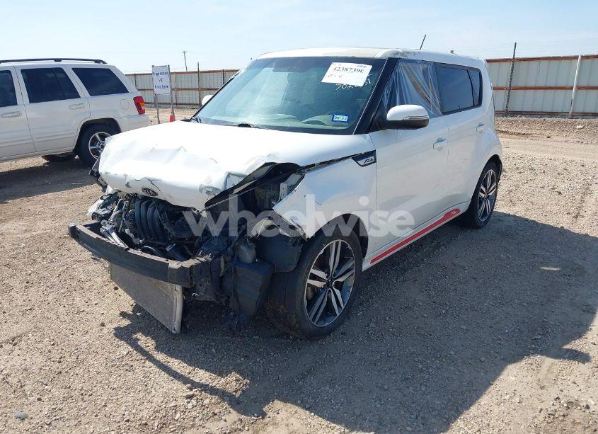 Photo 2 of 2014 Kia Soul + (VIN KNDJP3A54E7028751)