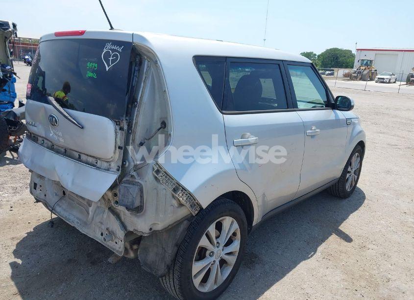 Photo 4 of 2014 Kia Soul + (VIN KNDJP3A54E7700307)