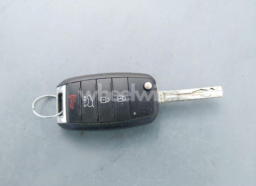 Photo 11 of 2014 Kia Soul + (VIN KNDJP3A54E7731203)