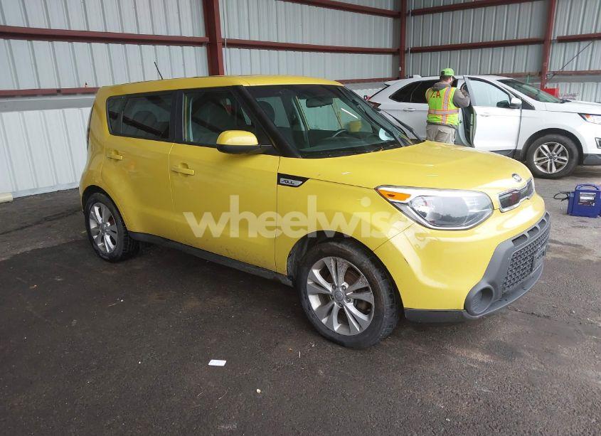 2015 Kia Soul + (VIN KNDJP3A54F7142623) main photo