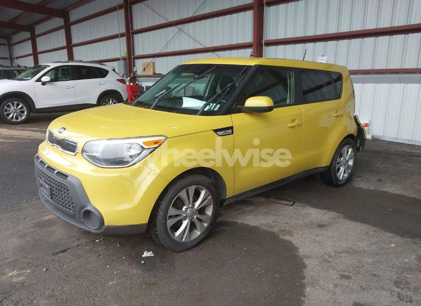 Photo 2 of 2015 Kia Soul + (VIN KNDJP3A54F7142623)