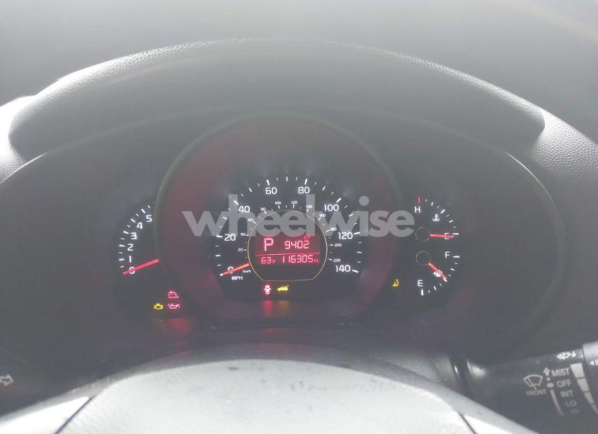 Photo 7 of 2015 Kia Soul + (VIN KNDJP3A54F7142623)