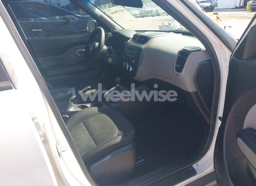 Photo 5 of 2015 Kia Soul + (VIN KNDJP3A54F7167070)