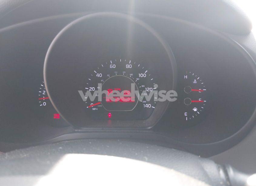 Photo 7 of 2015 Kia Soul + (VIN KNDJP3A54F7167070)