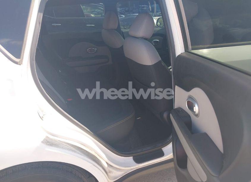 Photo 8 of 2015 Kia Soul + (VIN KNDJP3A54F7167070)