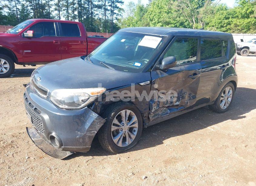 Photo 2 of 2015 Kia Soul + (VIN KNDJP3A54F7234914)