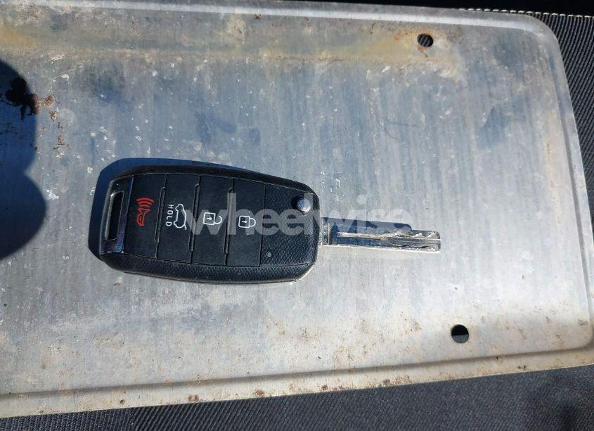 Photo 11 of 2015 Kia Soul + (VIN KNDJP3A54F7787403)