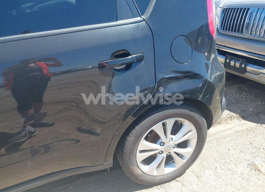 Photo 13 of 2015 Kia Soul + (VIN KNDJP3A54F7787403)