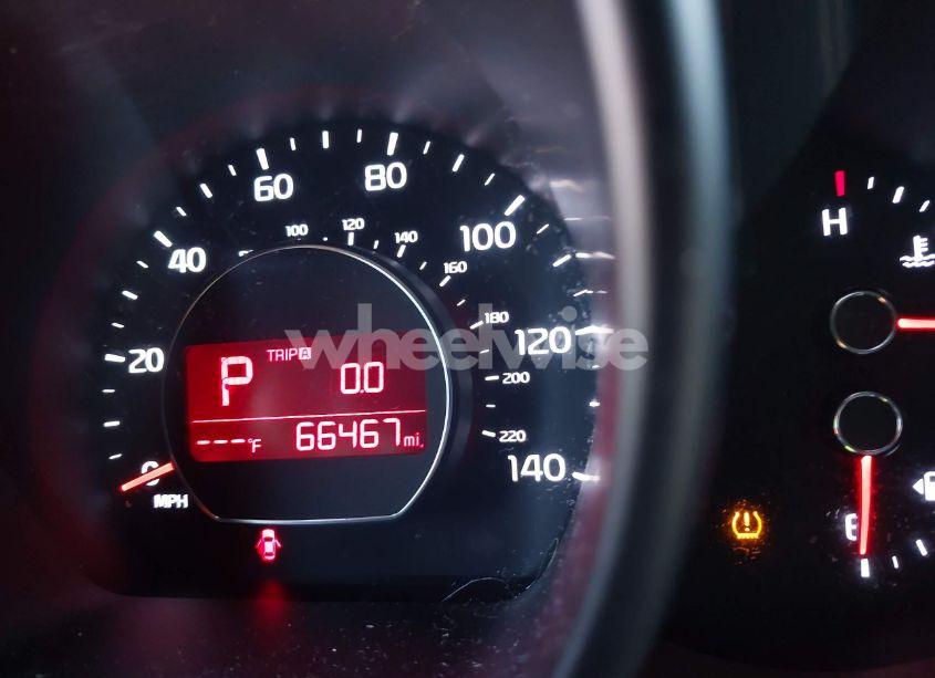 Photo 7 of 2015 Kia Soul + (VIN KNDJP3A54F7787403)