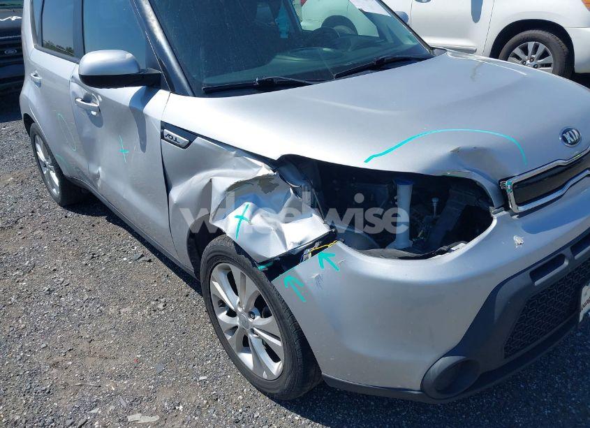 Photo 6 of 2015 Kia Soul + (VIN KNDJP3A54F7798286)