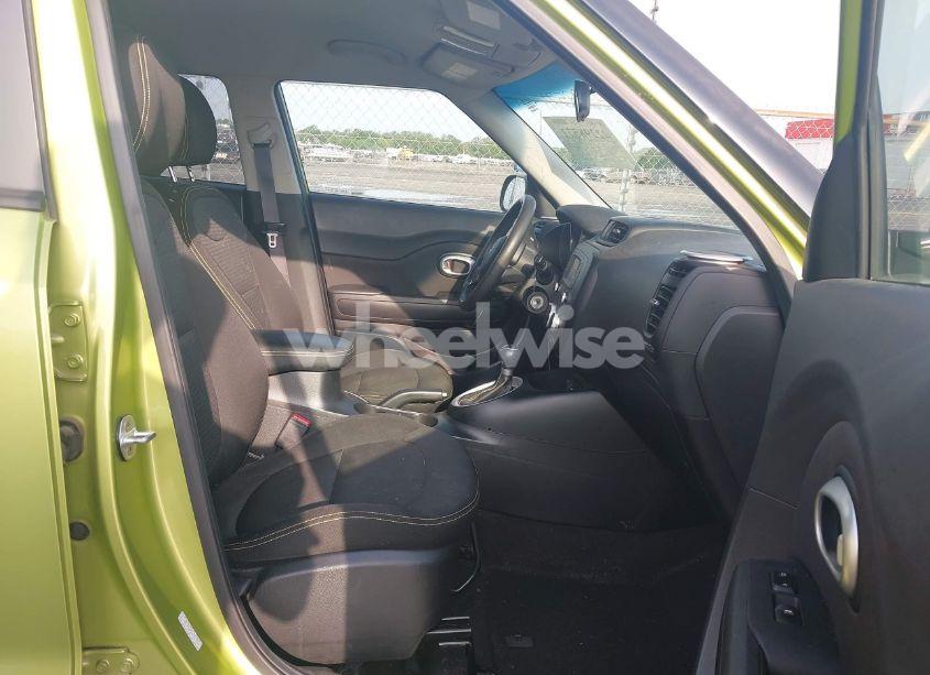 Photo 5 of 2016 Kia Soul + (VIN KNDJP3A54G7845009)
