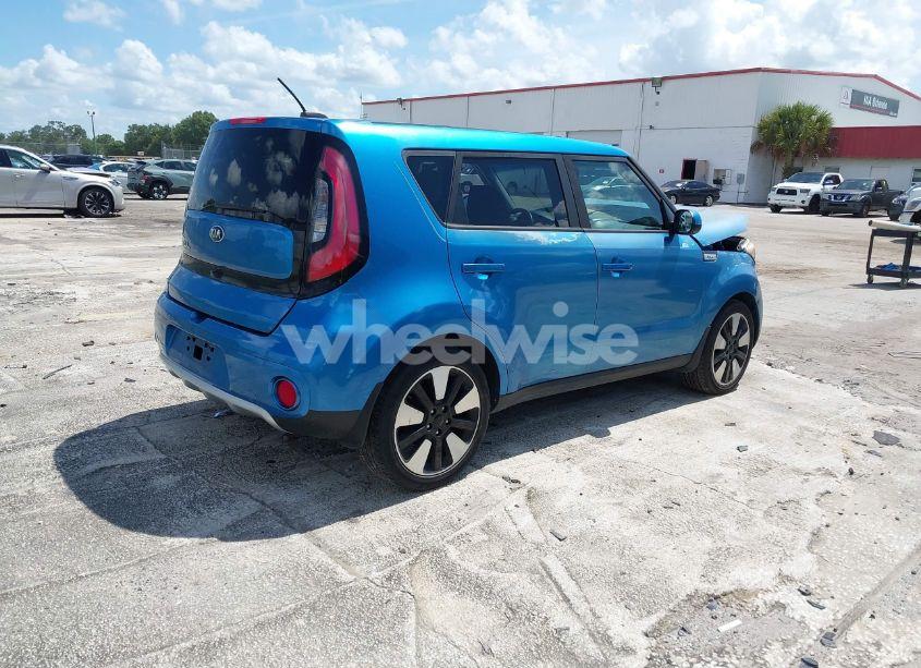 Photo 4 of 2017 Kia Soul + (VIN KNDJP3A54H7486018)
