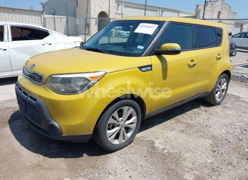 Photo 2 of 2014 Kia Soul + (VIN KNDJP3A55E7040519)