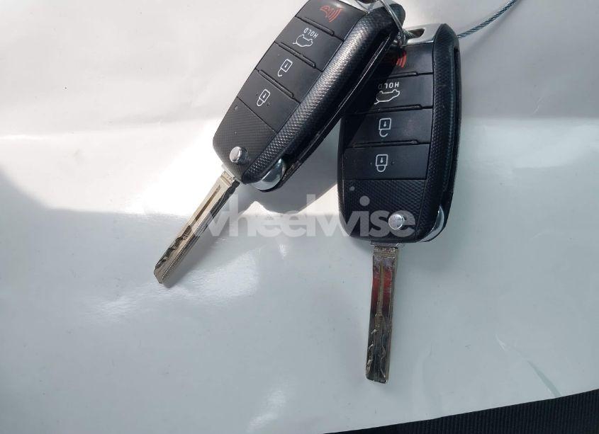 Photo 11 of 2014 Kia Soul + (VIN KNDJP3A55E7068885)