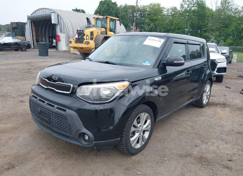 Photo 2 of 2014 Kia Soul + (VIN KNDJP3A55E7068885)