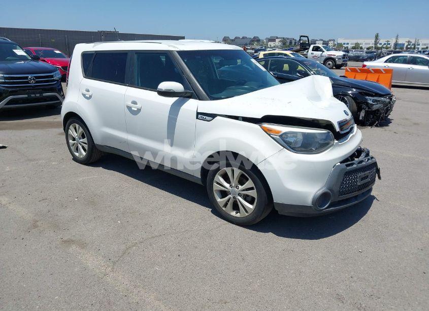 2014 Kia Soul + (VIN KNDJP3A55E7074038) main photo