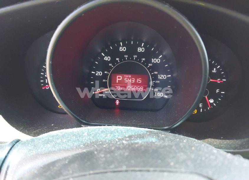 Photo 7 of 2014 Kia Soul + (VIN KNDJP3A55E7074038)