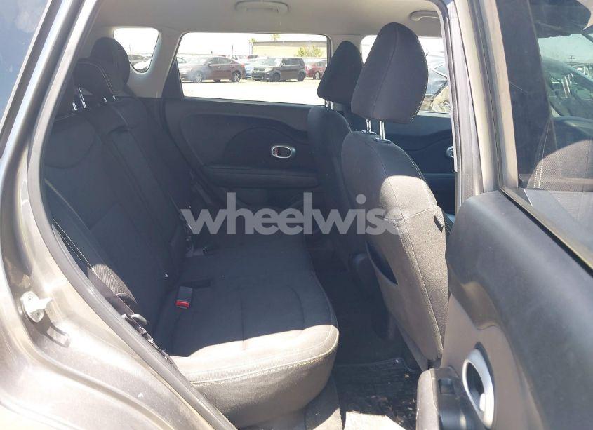 Photo 8 of 2015 Kia Soul + (VIN KNDJP3A55F7114538)